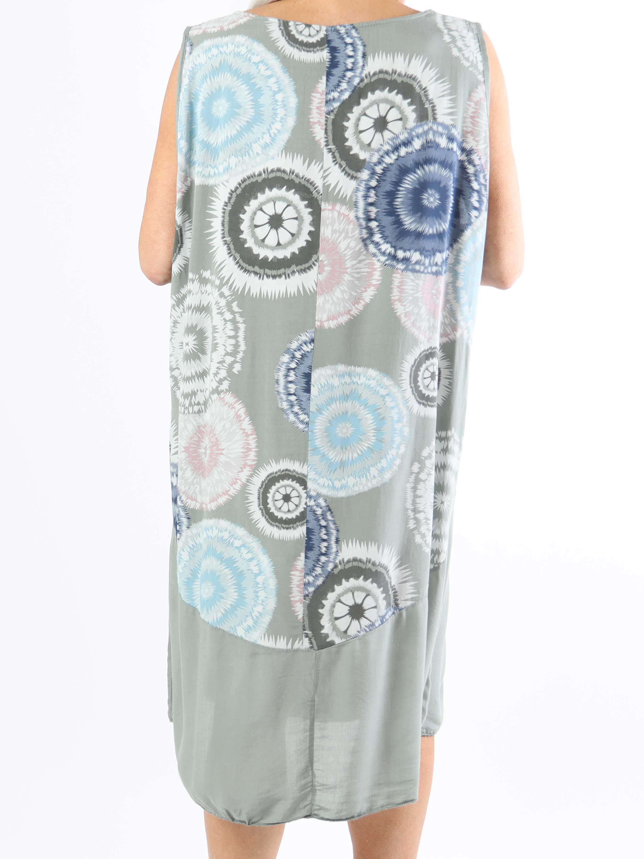 Valerie - Plus size kjole i let viskose stof med brede stropper